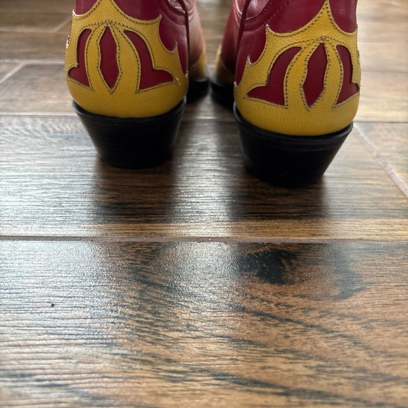 Larry Mahan Vintage Red and Yellow Western Cowgirl Flashy Boots 7.5B - Picture 5 of 8